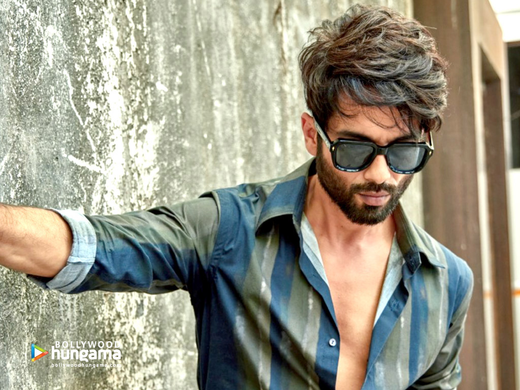 10 Unknown Facts About Shahid Kapoor! Bio/Wiki post thumbnail image
