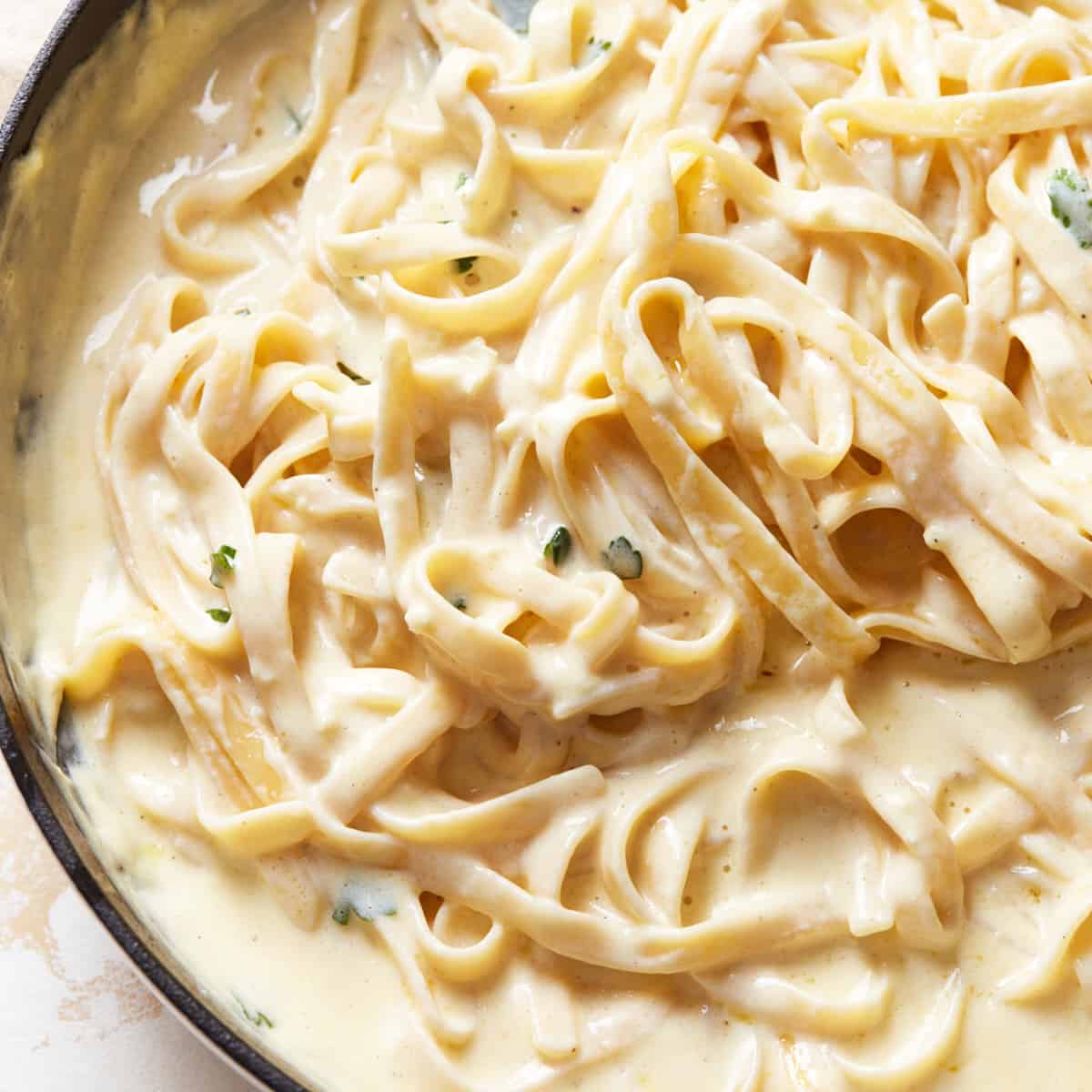 "Deliciously Creamy: The Alfredo Sauce Recipe You Need to Try!"