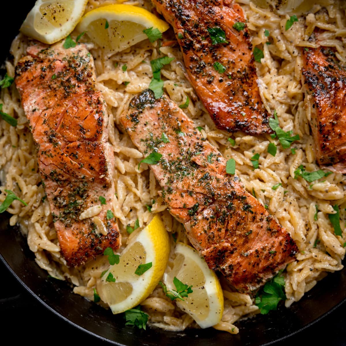 "Step-by-Step Guide to Making the Best Garlic Butter Salmon Recipe"