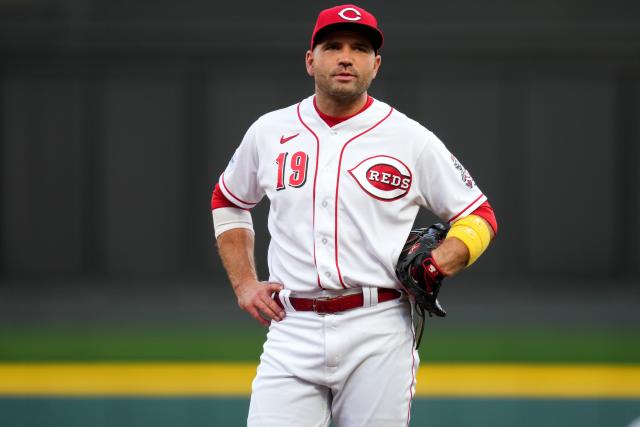 Joey Votto Wife, Age, Family, Profile or more